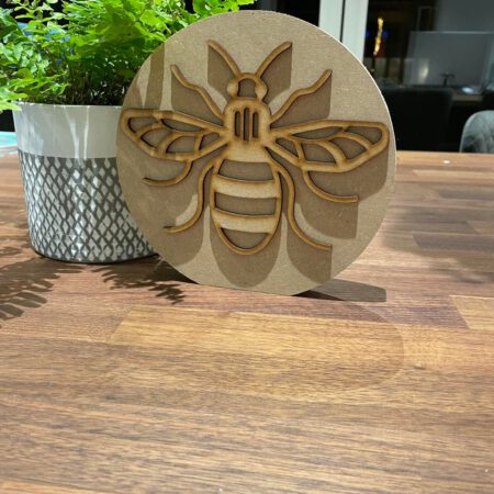 Free Standing Layered Circle Bee